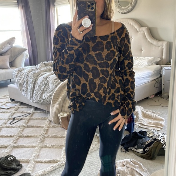 Leopard top - Picture 3 of 3